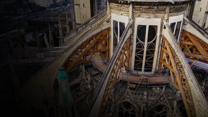 Salvar Notre Dame (Imagem: Divulgação/Disney)