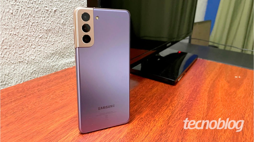 Samsung Galaxy S21+ (imagem: Emerson Alecrim/Tecnoblog)